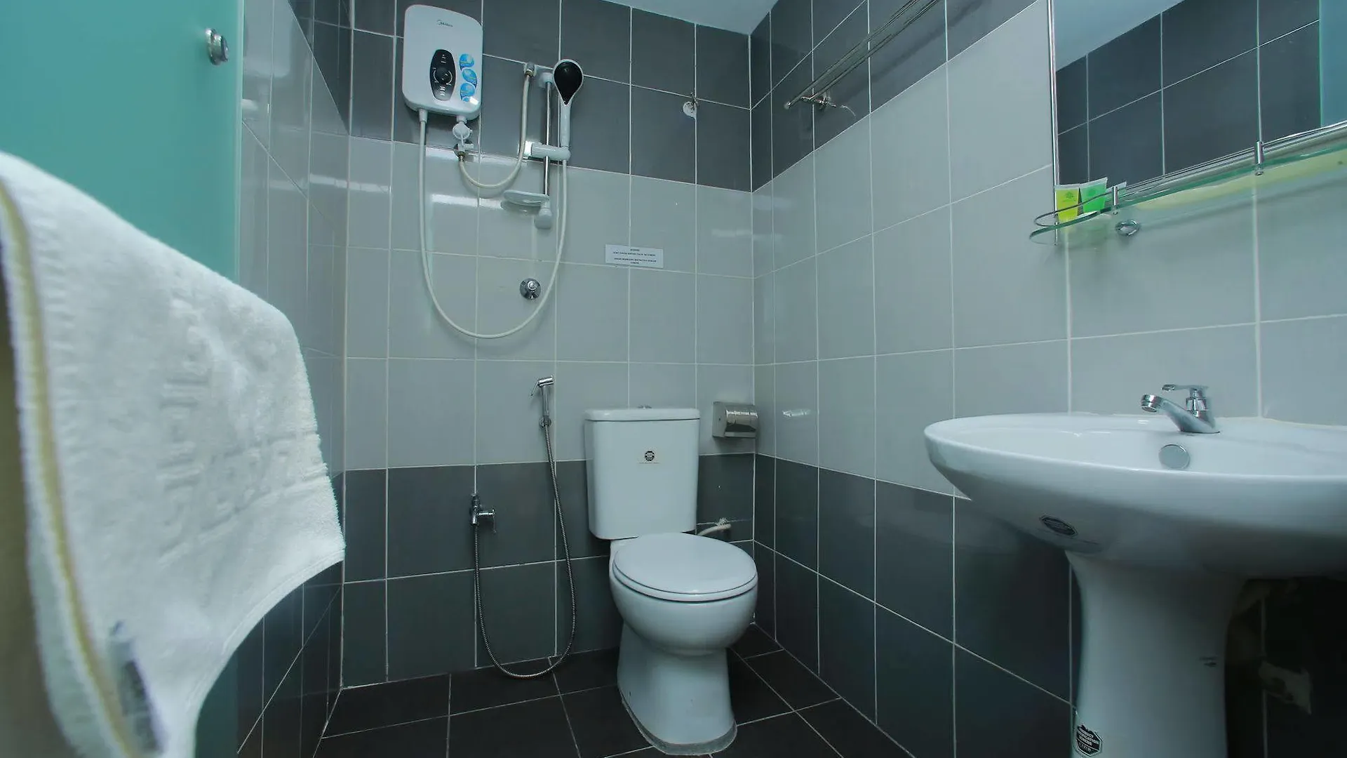 Hotel Gulshan Ampang  2*, Ampang (Selangor)